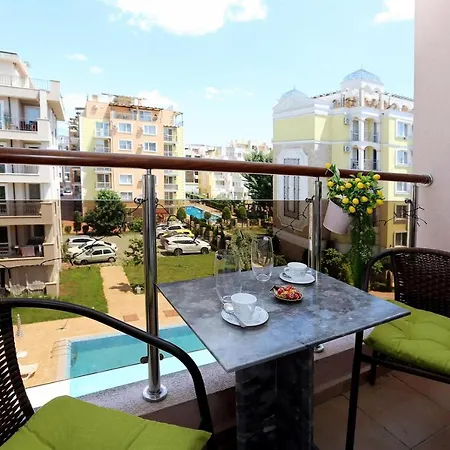 Luxurious Landing Апартамент Слънчев бряг