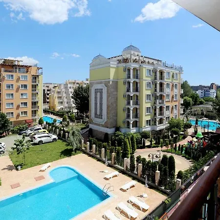Апартамент Luxurious Landing